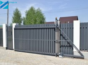 Промышленные ворота подвесные штакетник